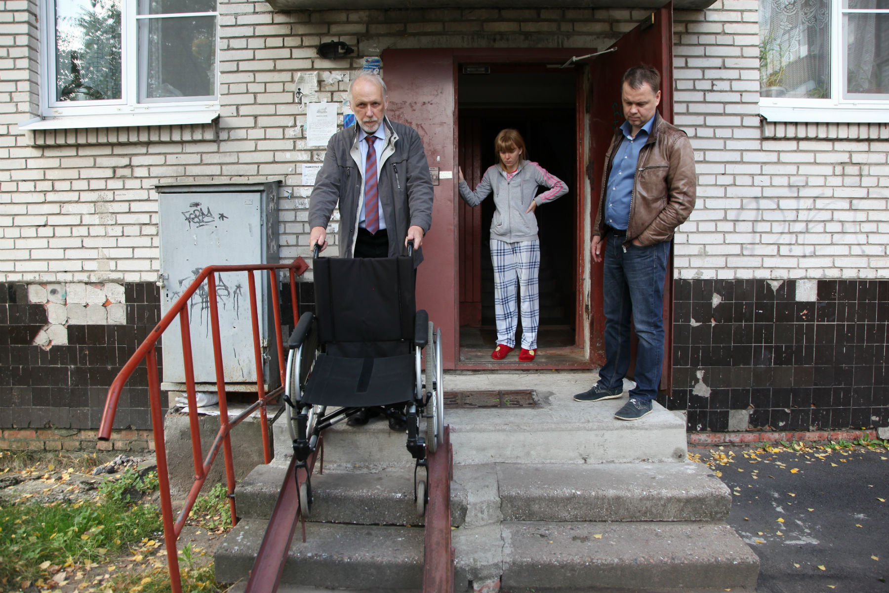 Сергей Шабанов потребовал от администрации Ломоносовского района прекратить нарушение права инвалида-колясочника