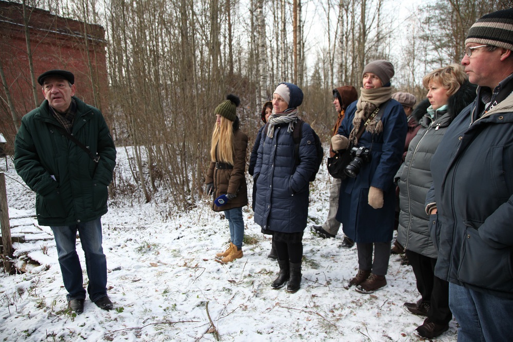 В память о жертвах политических репрессий в Ковалевском лесу состоялся траурный митинг