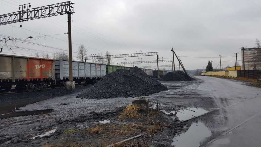 Собственник антиэкологичных угольных куч в Токсово получил прокурорское представление